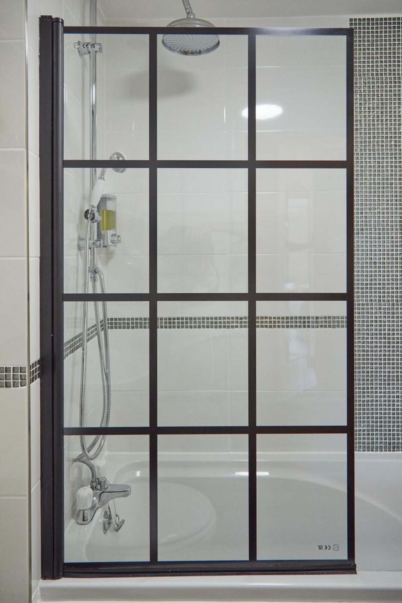 Stylish 2-bedroom With Free Parking
